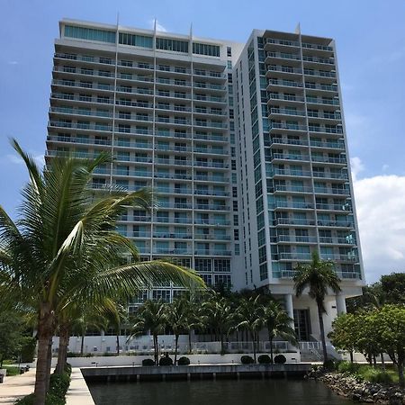 Lyx Suites By The Miami River Екстериор снимка